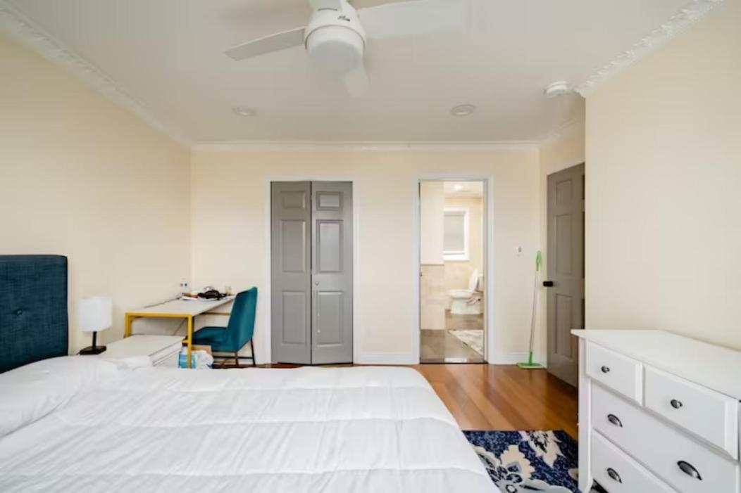 Luxury Hotel-Style Room In Queens, Nueva York Exterior foto